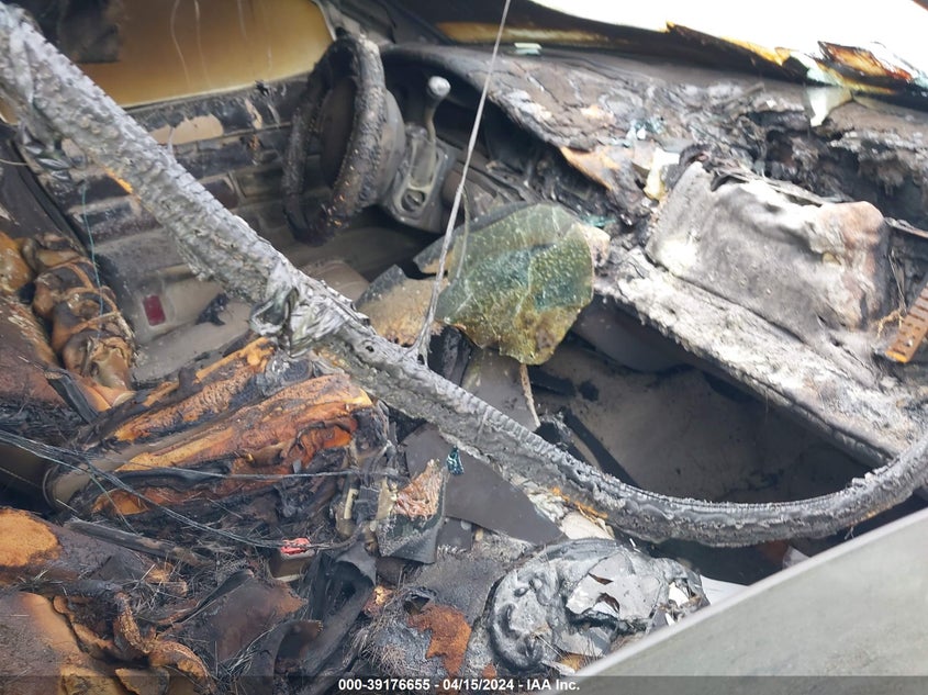 2007 Mercury Grand Marquis Ls VIN: 2MEFM75W47X601670 Lot: 39176655