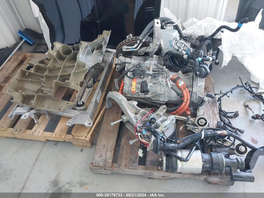 2023 Tesla Model X Dual Motor All-Wheel Drive/Standard Range VIN: 7SAXCBE55PF385222 Lot: 39176733