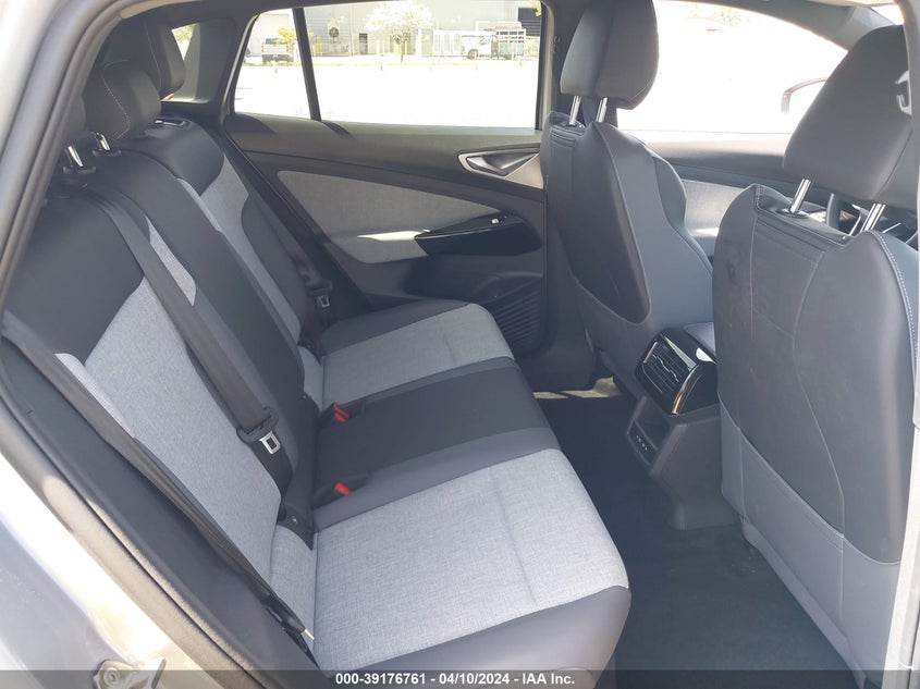 2023 VOLKSWAGEN ID.4 PRO - 1V2CMPE88PC032081