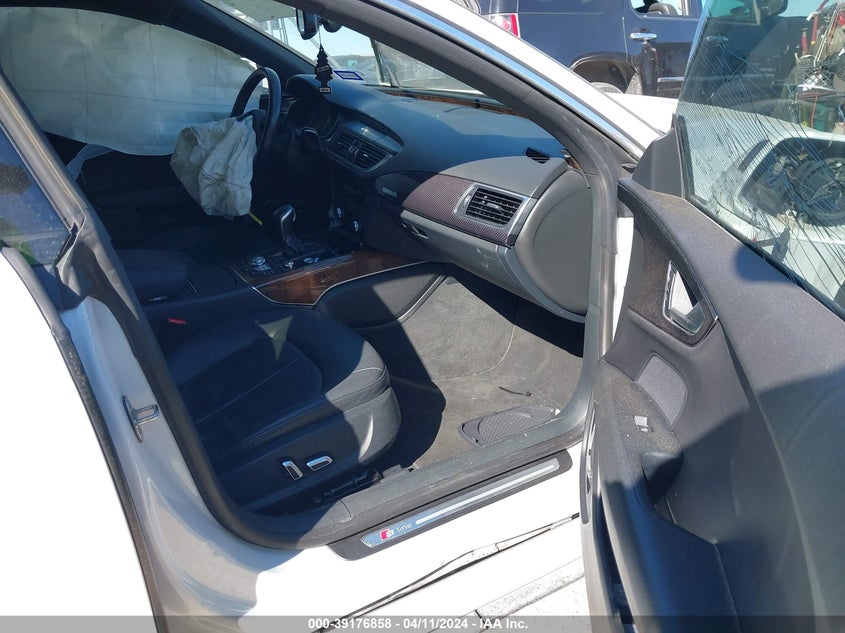 2016 Audi A7 3.0T Premium Plus VIN: WAUWGAFC6GN105827 Lot: 39176858