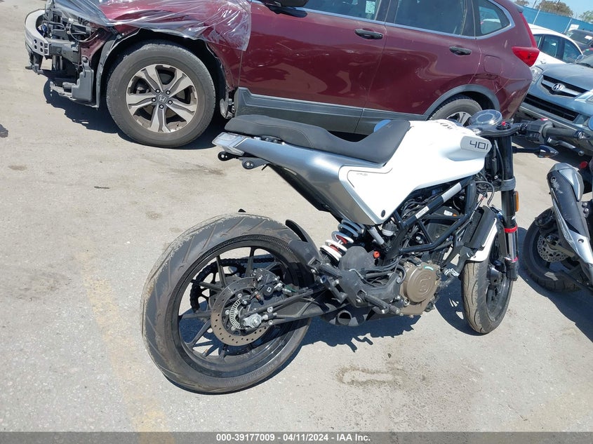 VIN: MD2JUJ409PC227571 2023 HUSQVARNA VITPILEN 401/SVARTPILEN 401