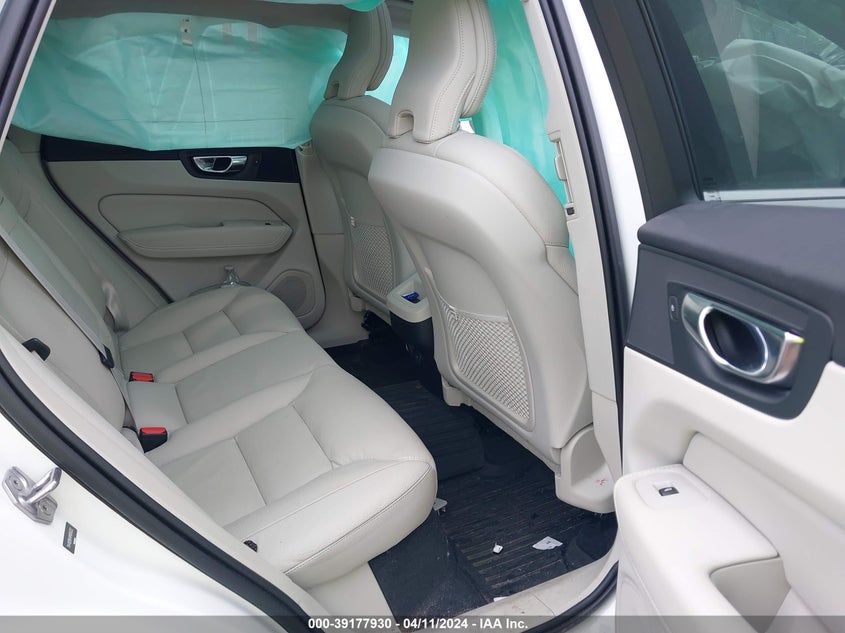 VIN YV4102RK4M1836332 2021 VOLVO XC60 T5 MOMENTUM