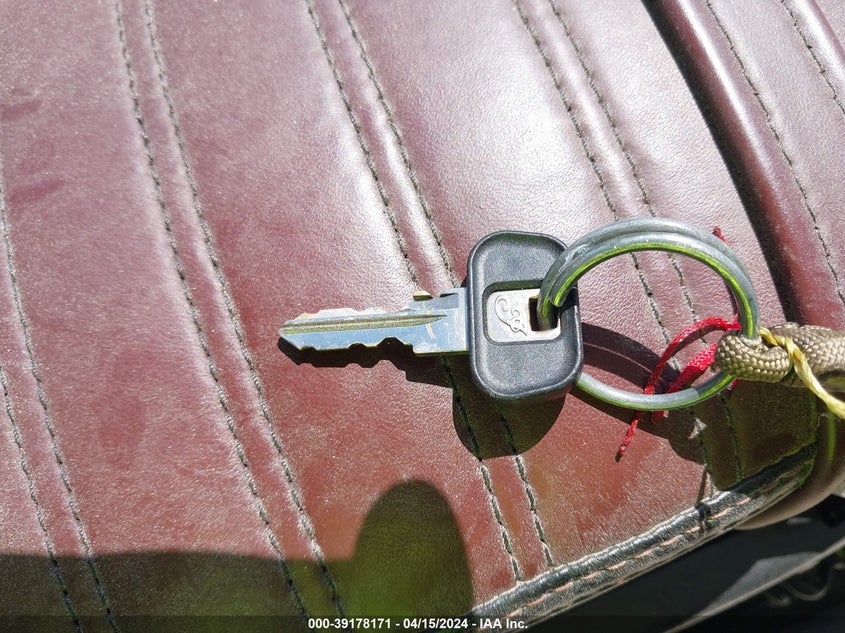 2021 INDIAN MOTORCYCLE CO. SCOUT BOBBER ABS 56KMTA009M3170791