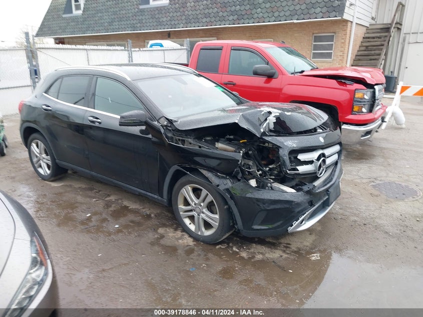 MERCEDES-BENZ GLA 250 250 4MATIC 2017