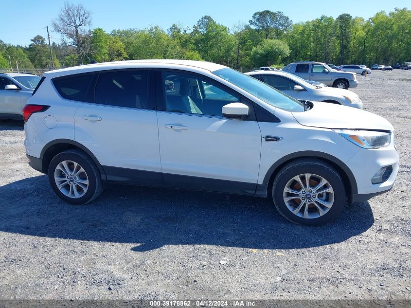 2019 FORD ESCAPE SE - 1FMCU0GD5KUB33161