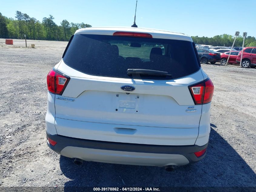 2019 FORD ESCAPE SE - 1FMCU0GD5KUB33161