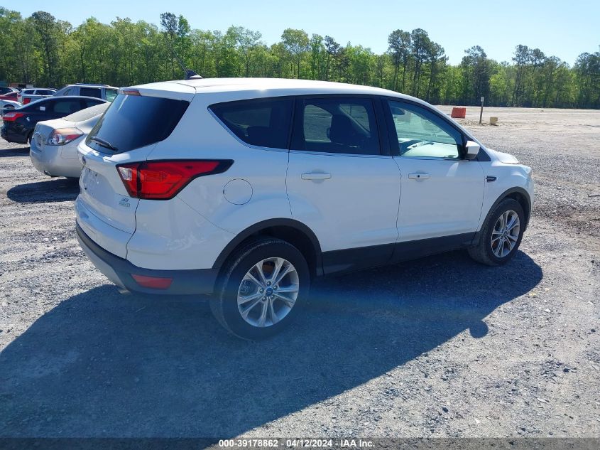 2019 FORD ESCAPE SE - 1FMCU0GD5KUB33161