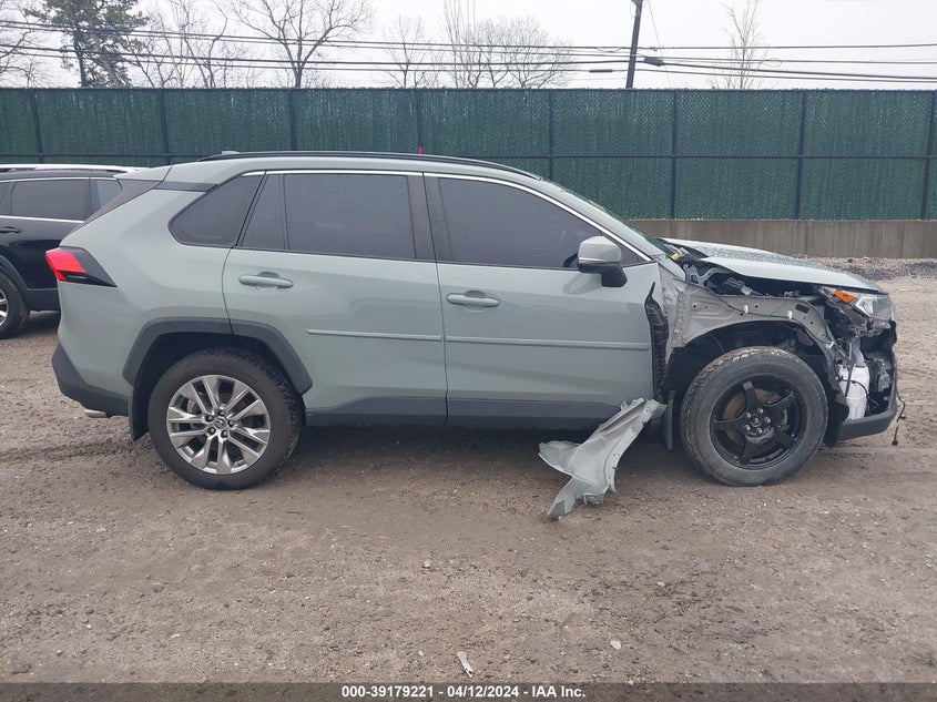 2019 TOYOTA RAV4 XLE PREMIUM - JTMA1RFV9KD506964