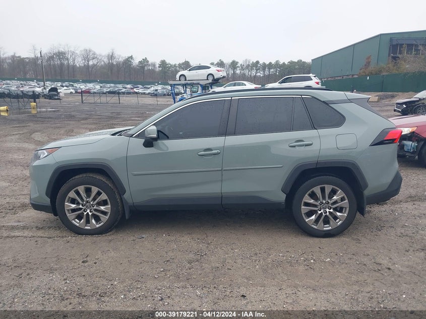 2019 TOYOTA RAV4 XLE PREMIUM - JTMA1RFV9KD506964