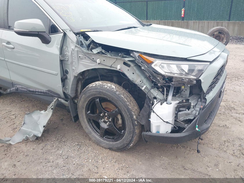 2019 TOYOTA RAV4 XLE PREMIUM - JTMA1RFV9KD506964