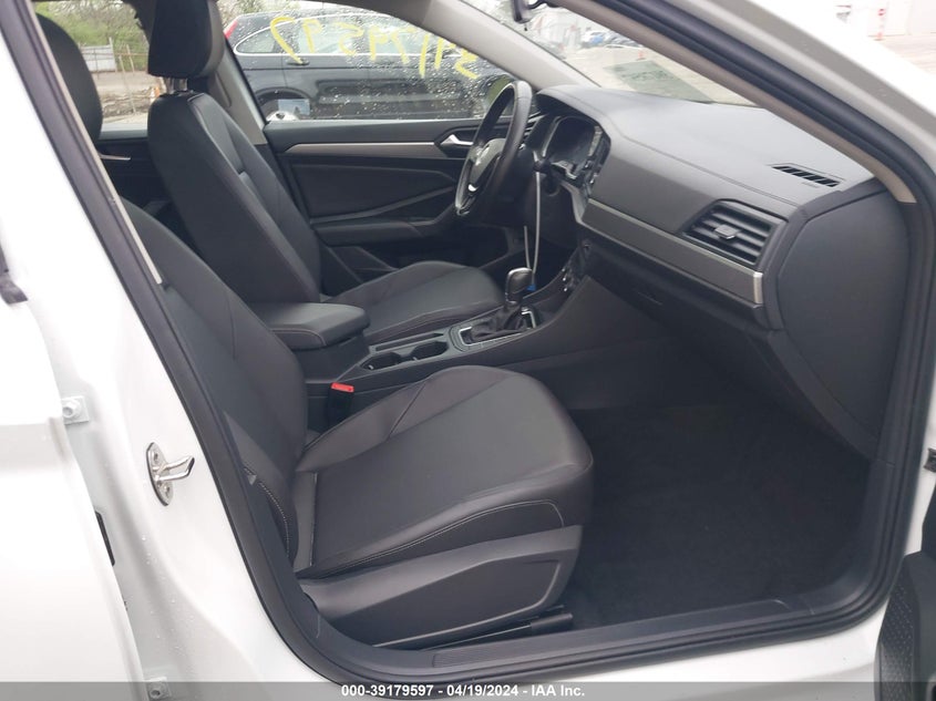 2019 Volkswagen Jetta 1.4T R-Line/1.4T S/1.4T Se VIN: 3VWC57BU1KM225953 Lot: 39179597