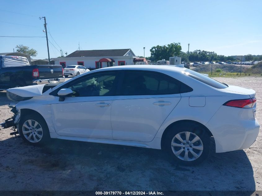 2022 Toyota Corolla Le VIN: JTDEPMAE8NJ209121 Lot: 39179770