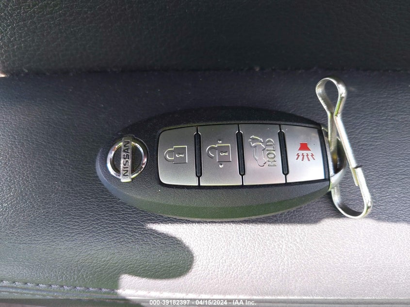 2018 NISSAN ROGUE SV - KNMAT2MV8JP560662