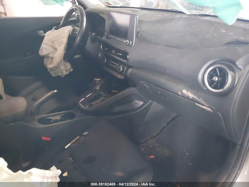 VIN KM8K3CAB8NU843330 2022 HYUNDAI KONA SEL