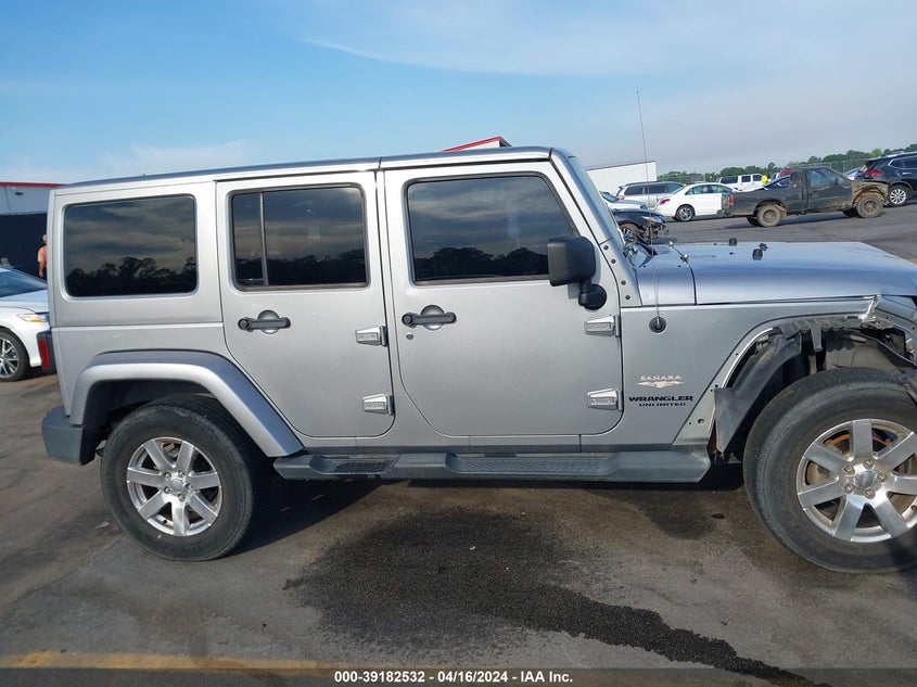 2013 JEEP WRANGLER UNLIMITED SAHARA - 1C4BJWEGXDL609664