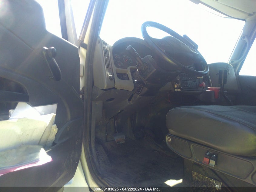 2010 International 7000 7600 VIN: 1HTWYSJT3AJ260818 Lot: 39183025