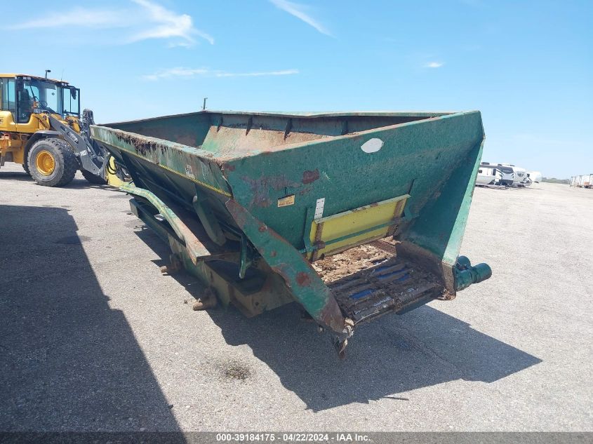 2017 * Chandler Litter Trailer VIN: FARMEQUIPMENT Lot: 39236233