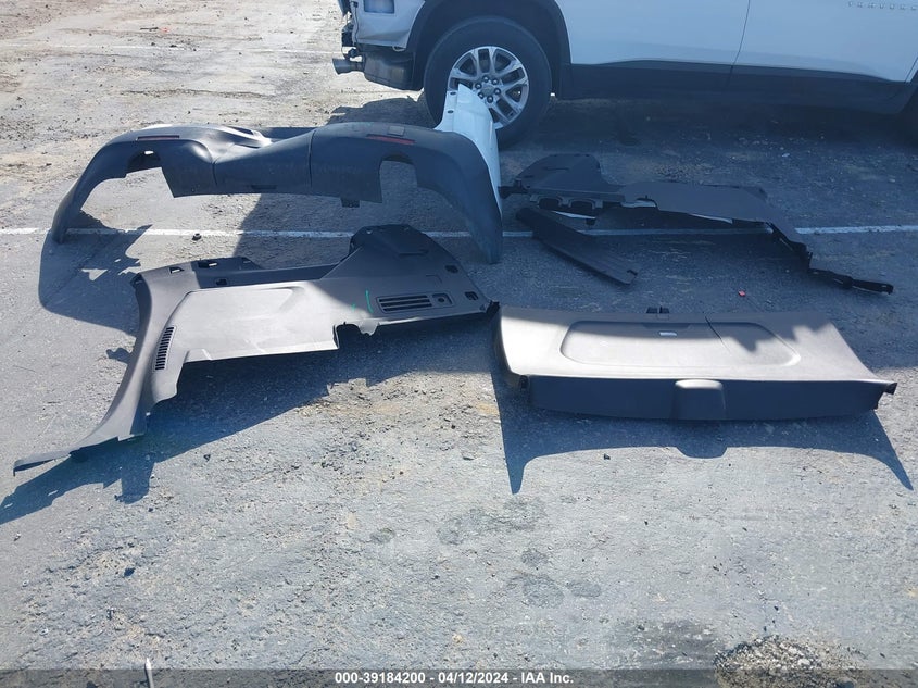 2021 CHEVROLET TRAVERSE FWD LS - 1GNERFKW8MJ220641