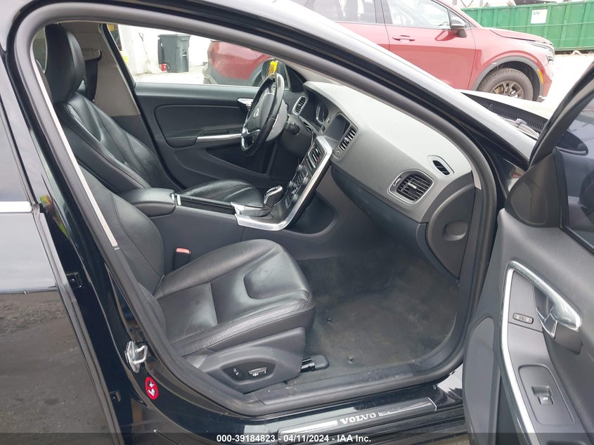 2014 VOLVO S60 T5/T5 PLATINUM/T5 PREMIER/T5 PREMIER PLUS - YV1612FS0E2275868