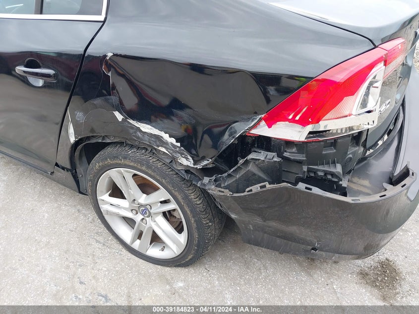 2014 VOLVO S60 T5/T5 PLATINUM/T5 PREMIER/T5 PREMIER PLUS - YV1612FS0E2275868