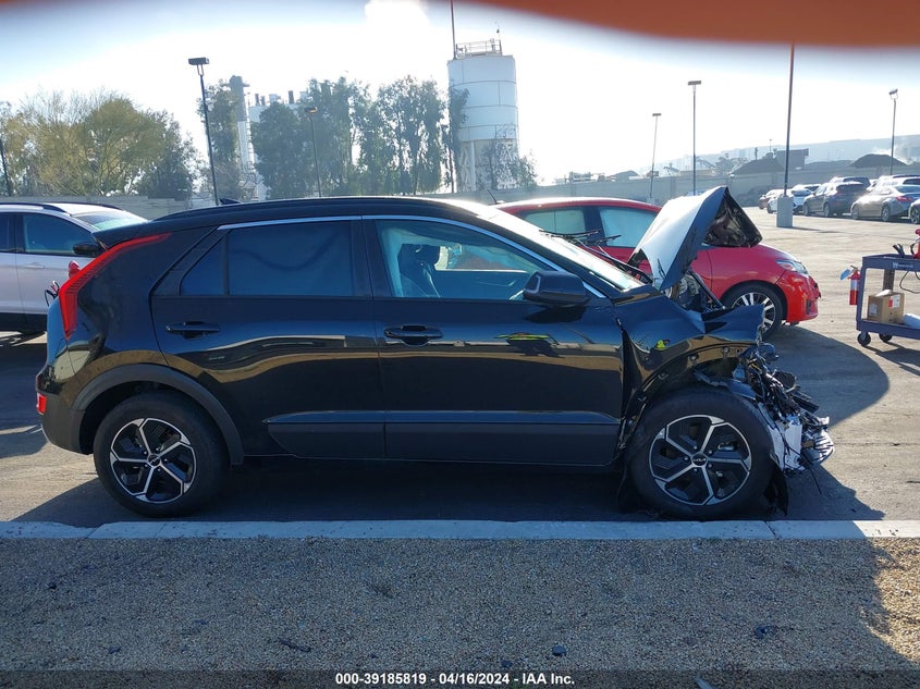 2023 KIA NIRO EX - KNDCR3LE7P5077375