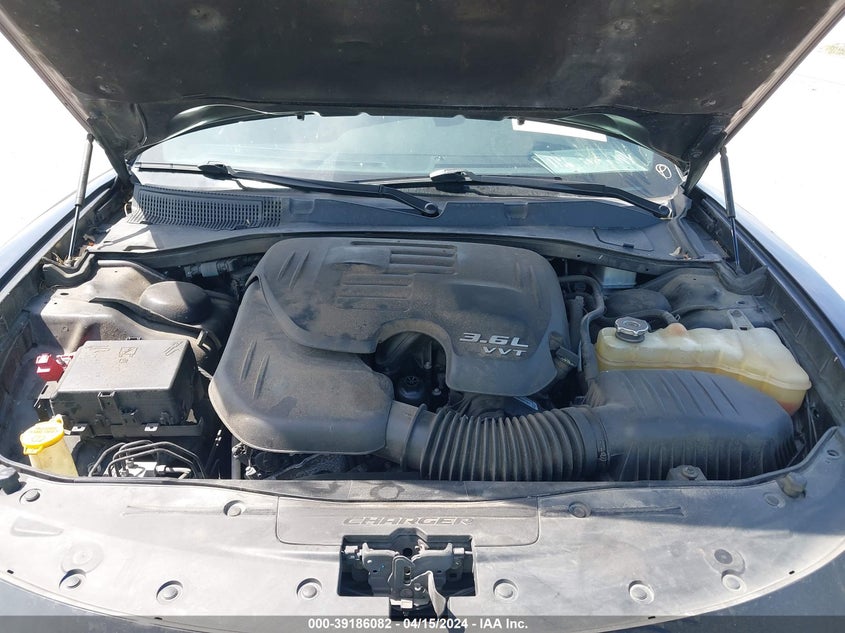 VIN 2C3CDXHG8HH601986 2017 DODGE CHARGER SXT RWD