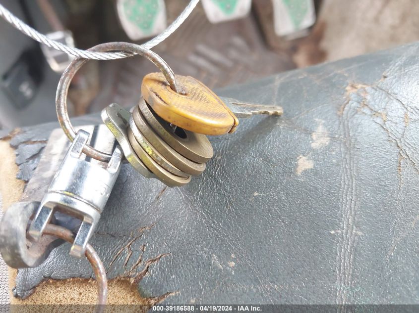 1989 Ford F150 VIN: 1FTEX15N9KKA44890 Lot: 39186588