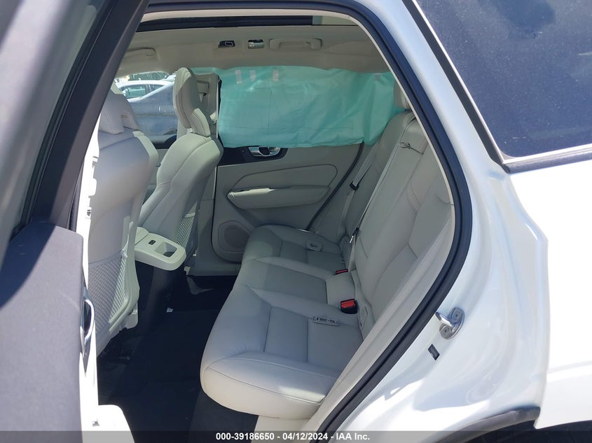 VIN YV4L12RL1R1775804 2024 VOLVO XC60 B5 PLUS DARK THEME