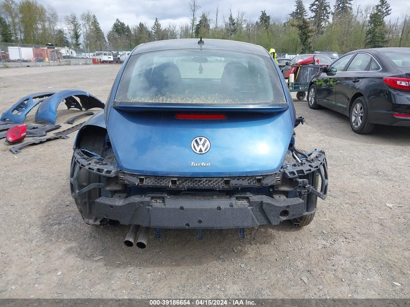 2018 VOLKSWAGEN BEETLE 2.0T COAST/2.0T S - 3VWFD7AT5JM719885