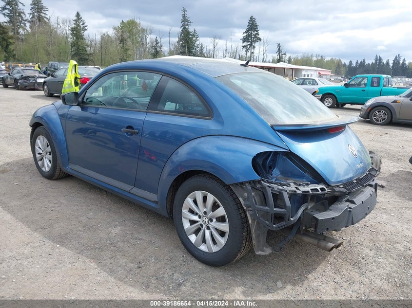 2018 VOLKSWAGEN BEETLE 2.0T COAST/2.0T S - 3VWFD7AT5JM719885