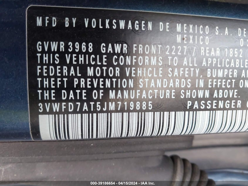 2018 VOLKSWAGEN BEETLE 2.0T COAST/2.0T S - 3VWFD7AT5JM719885