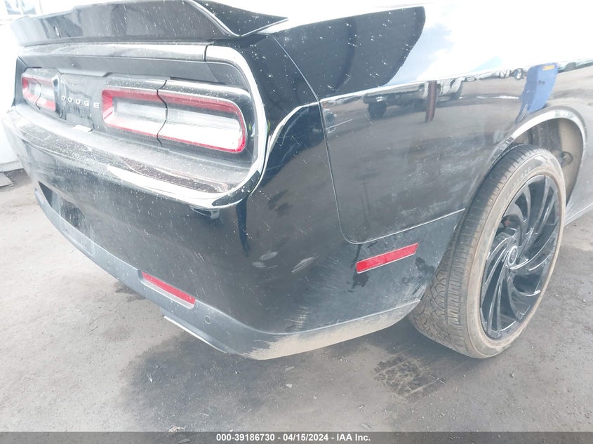 VIN 2C3CDZAG8JH155463 2018 DODGE CHALLENGER SXT PLUS