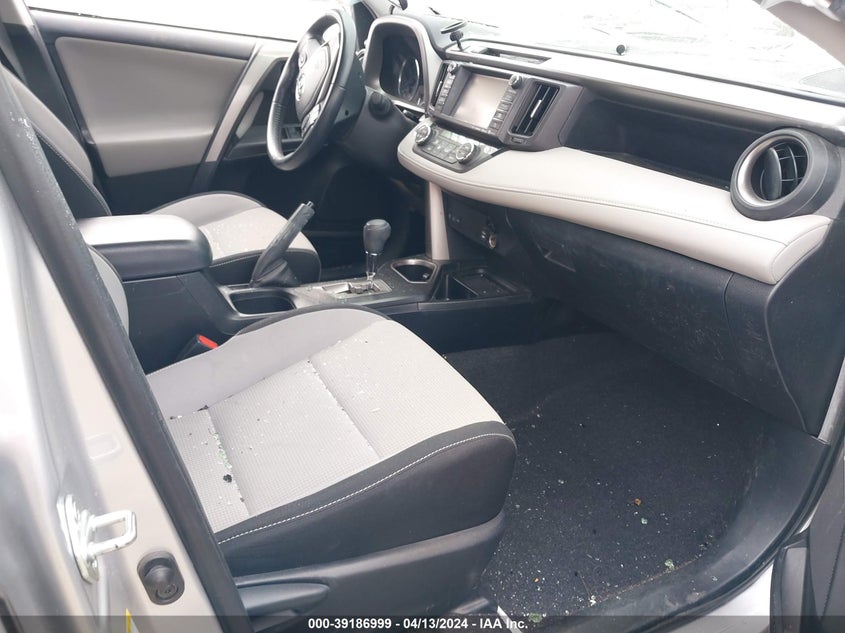 2016 TOYOTA RAV4 HYBRID XLE - JTMRJREV3GD017844