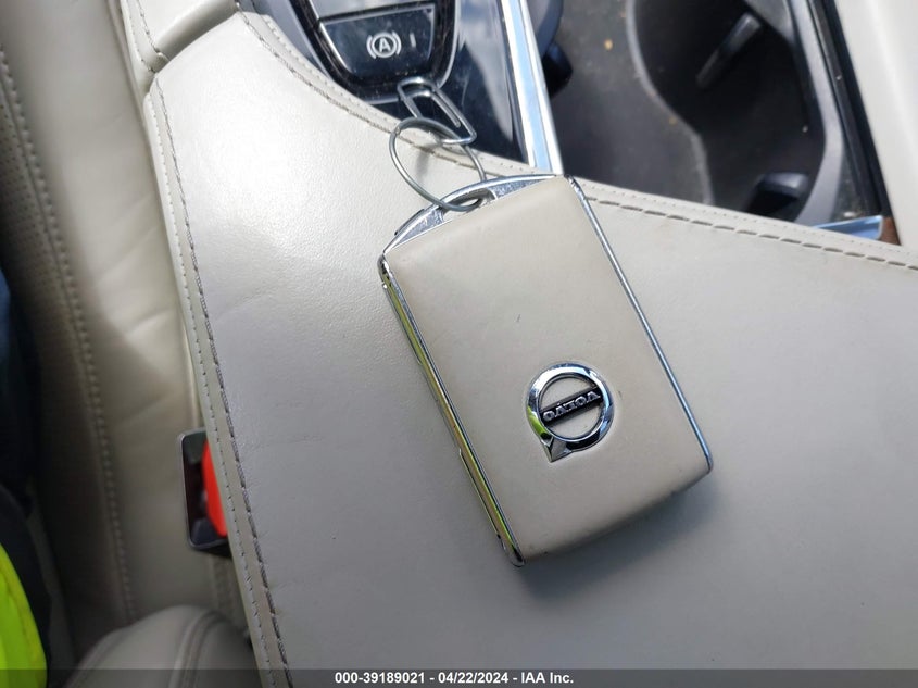 2016 VOLVO XC90 T6 INSCRIPTION - YV4A22PL3G1028158