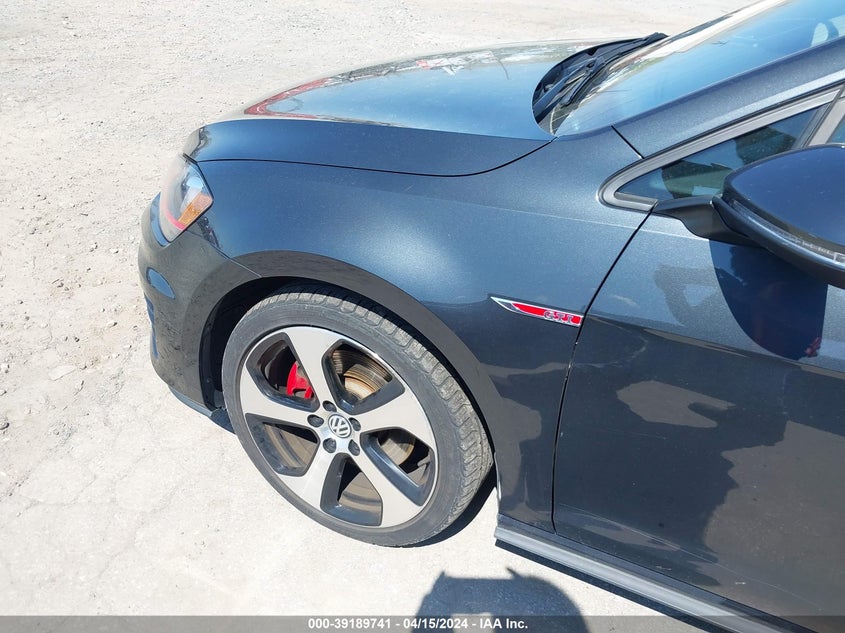 2015 VOLKSWAGEN GOLF GTI 2.0T SE 4-DOOR - 3VW4T7AU5FM052777