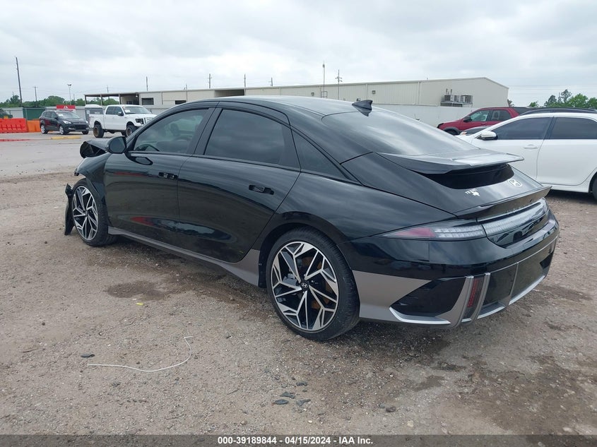 2023 Hyundai Ioniq 6 Sel VIN: KMHM34AA2PA053869 Lot: 39189844