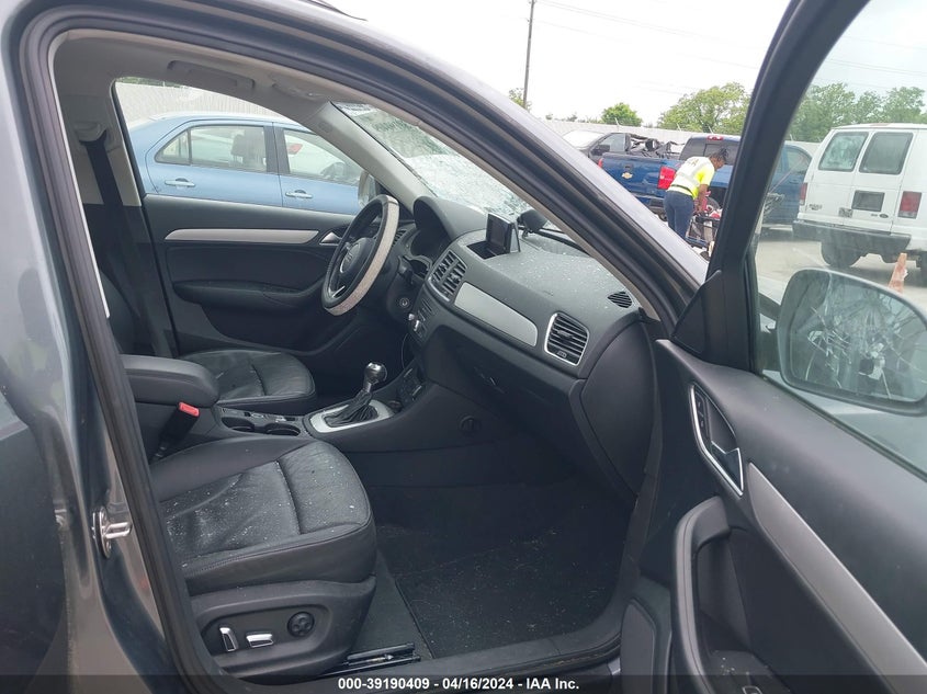 2017 Audi Q3 2.0T Premium VIN: WA1BCCFS7HR011167 Lot: 39190409