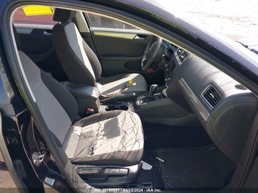 2017 VOLKSWAGEN JETTA 1.4T S - 3VW2B7AJ2HM369242