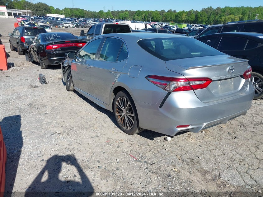 2018 TOYOTA CAMRY L/LE/XLE/SE/XSE - 4T1B11HK3JU630313