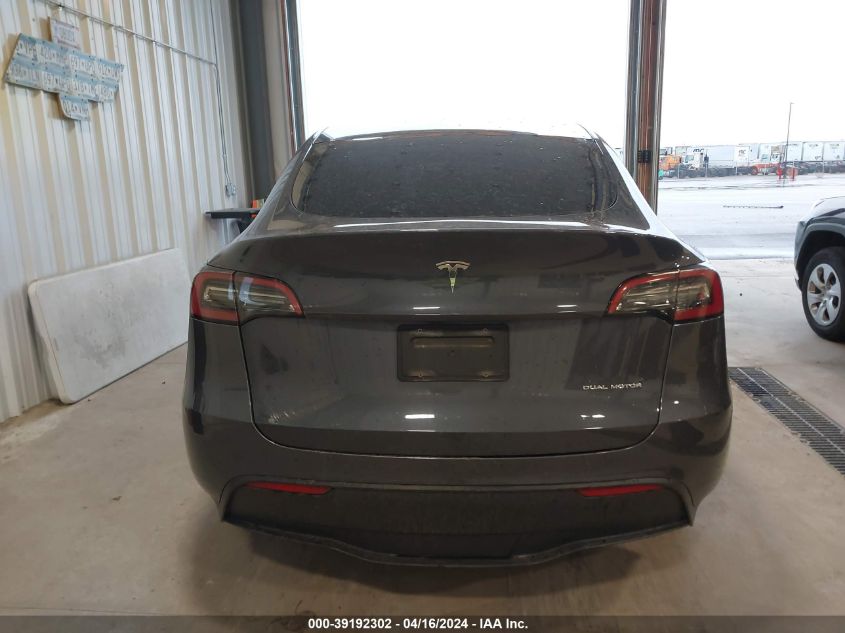 2022 Tesla Model Y Long Range Dual Motor All-Wheel Drive VIN: 7SAYGDEE0NF310560 Lot: 39192302