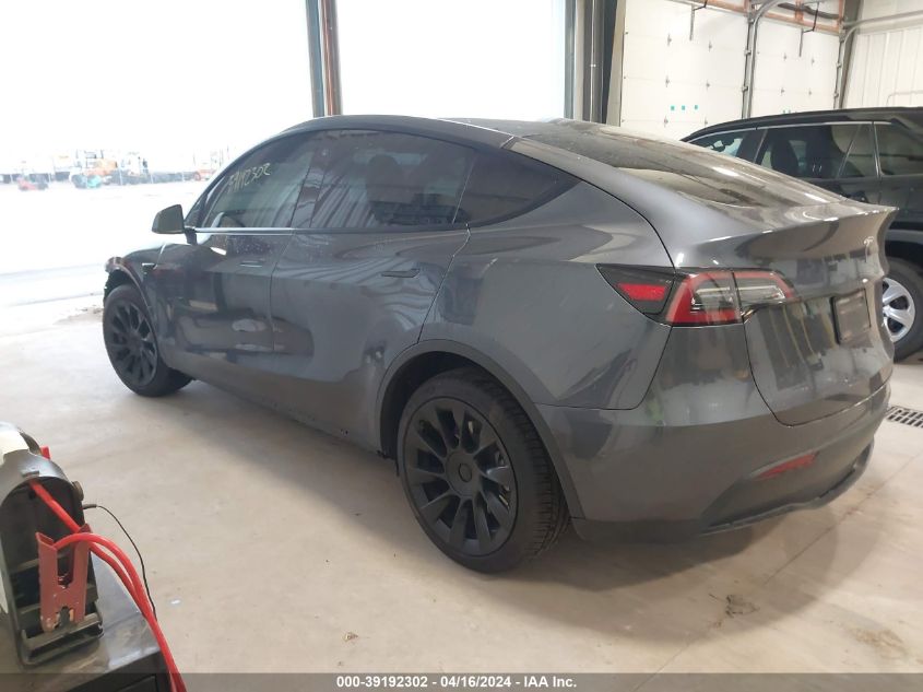 2022 Tesla Model Y Long Range Dual Motor All-Wheel Drive VIN: 7SAYGDEE0NF310560 Lot: 39192302