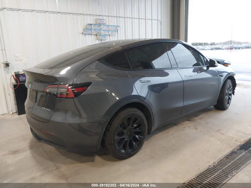 2022 Tesla Model Y Long Range Dual Motor All-Wheel Drive VIN: 7SAYGDEE0NF310560 Lot: 39192302