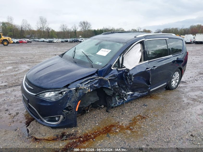 2018 Chrysler Pacifica Touring L VIN: 2C4RC1BG2JR353233 Lot: 39192328