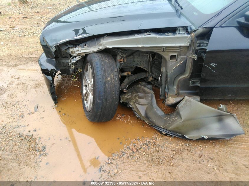 2014 Ford Mustang V6 VIN: 1ZVBP8AM5E5237739 Lot: 39192393