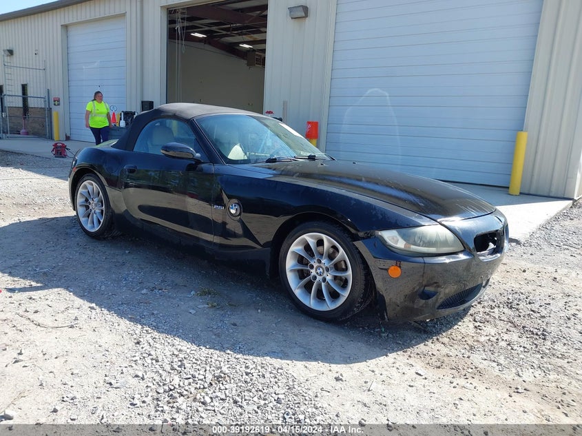 2005 BMW Z4 2.5I VIN: 4USBT33525LR69789 Lot: 39192619