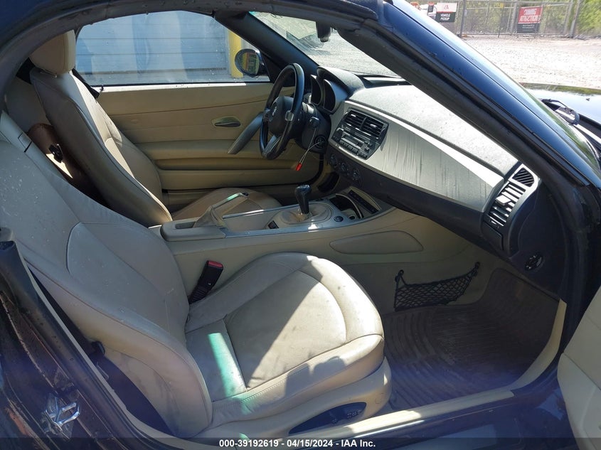 2005 BMW Z4 2.5I VIN: 4USBT33525LR69789 Lot: 39192619