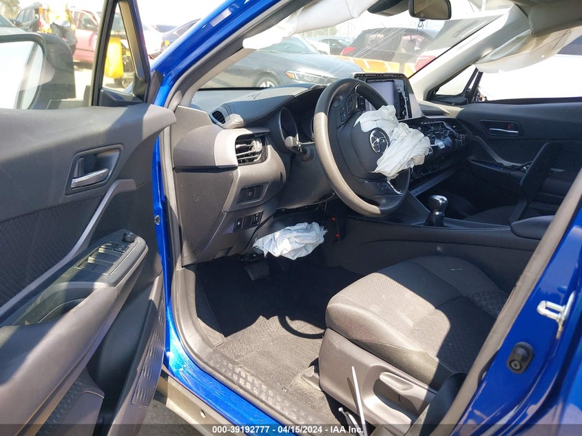 2020 Toyota C-Hr Le VIN: JTNKHMBX6L1084922 Lot: 39192777