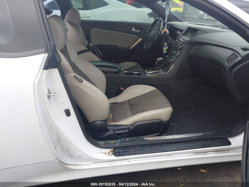 2015 Hyundai Genesis 3.8 Base VIN: KMHHU6KJ3FU125054 Lot: 39192835