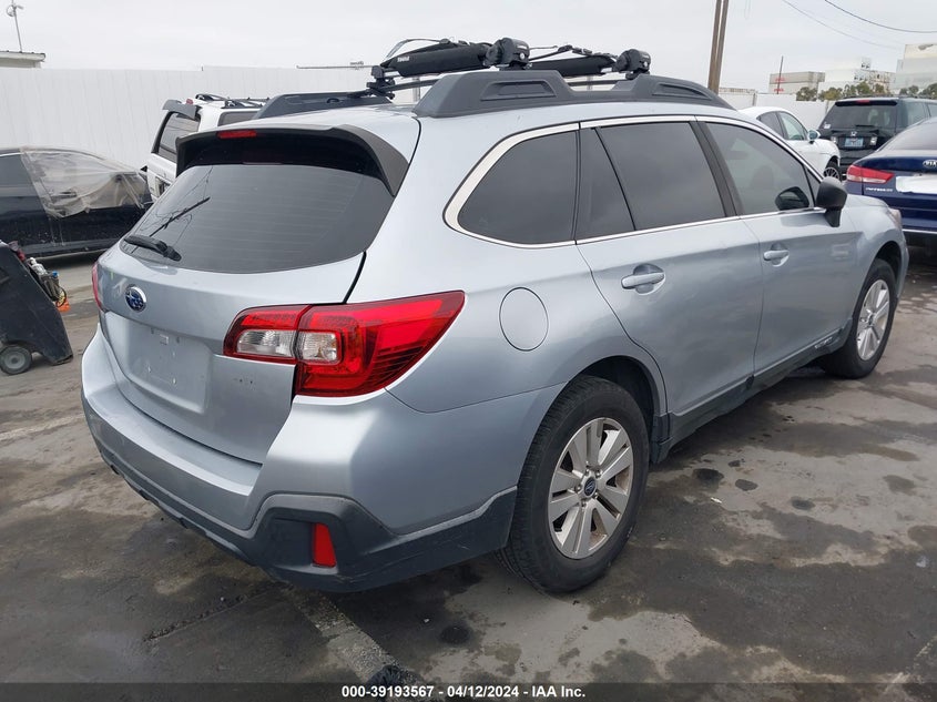 VIN 4S4BSAAC1J3394864 2018 SUBARU OUTBACK 2.5I