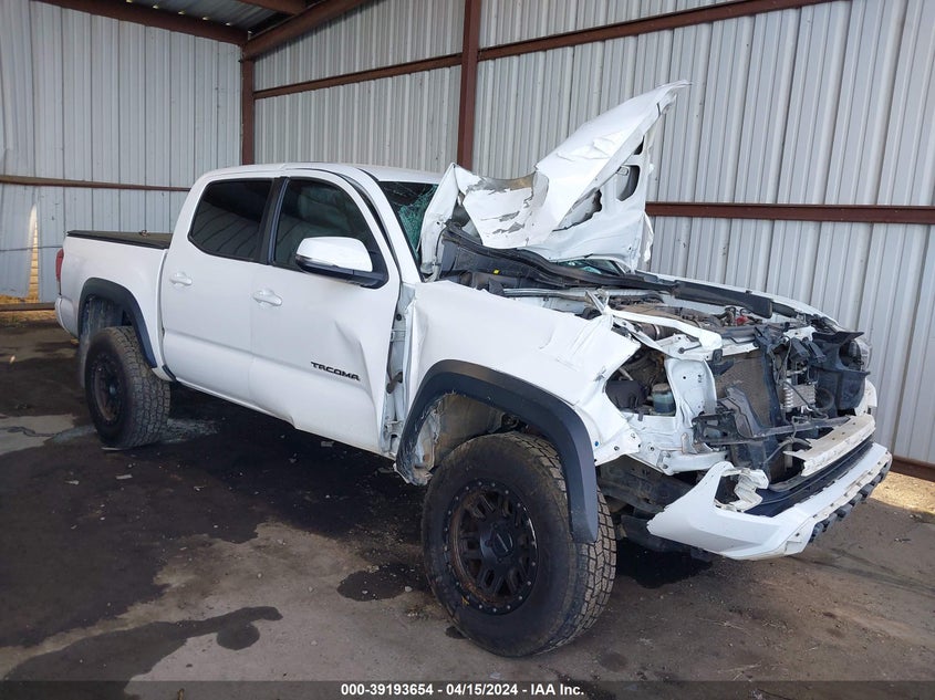 TOYOTA TACOMA DOUBLE CAB/SR/SR5/TRD SPO 2019